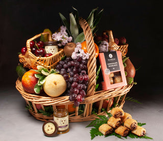 Lexington Basket with Kosher Treats