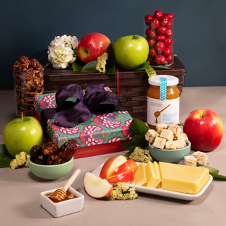 Kosher Cheese and Apples Basket
