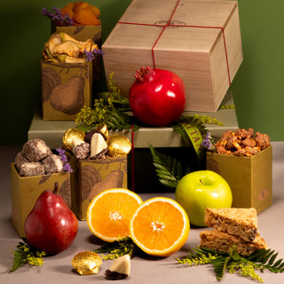 Sweet Sentiments Signature Hamper