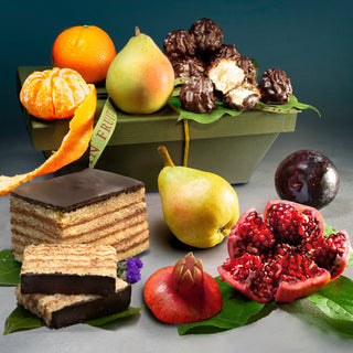 Passover Delight Kosher Gift Basket Hamper (Kosher for Passover)