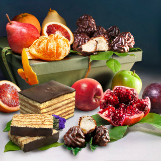 Passover Delicious Kosher Gift Basket Hamper (Kosher for Passover)