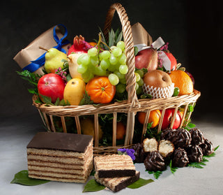 Passover Delicious Kosher Gift Basket (hand delivery only NYC area)