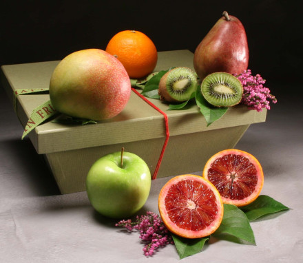 Organic Pippin All Fruit Hamper